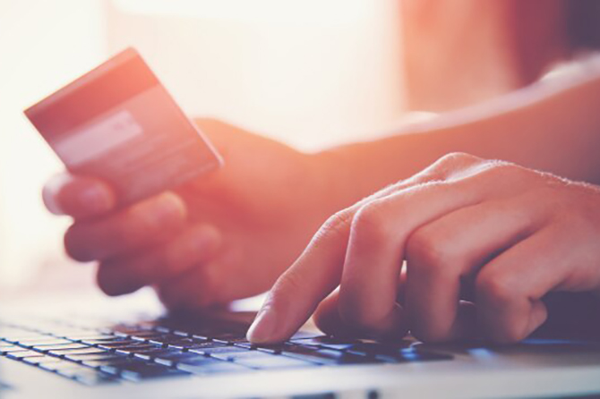 低金利で資金の調達に