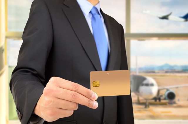 Visaのゴールドカードで海外の空港ラウンジは利用可能？おすすめカードも紹介